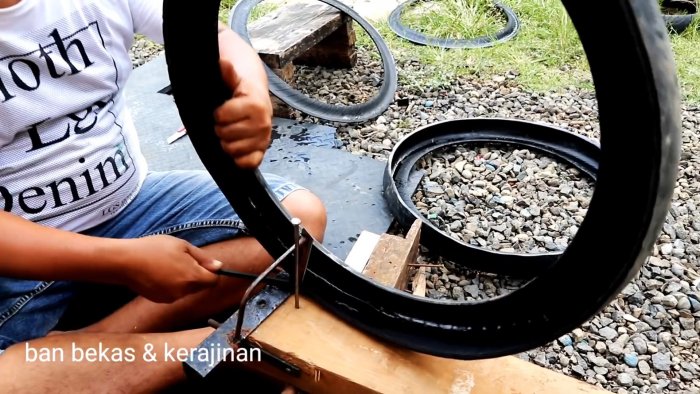 Как сделать садовый вазон из мотошин