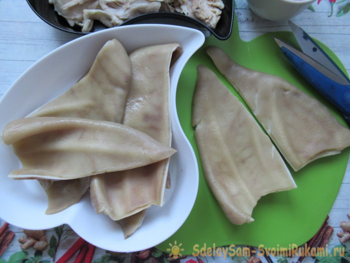 Прессованные свиные уши  бюджетная но очень вкусная закуска для любых случаев