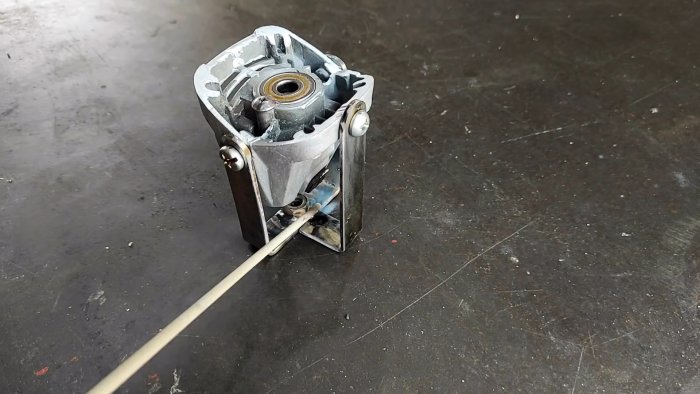 Ручная дрель из редуктора старой болгарки