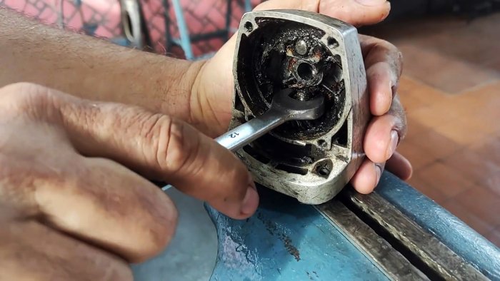 Ручная дрель из редуктора старой болгарки