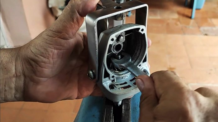 Ручная дрель из редуктора старой болгарки