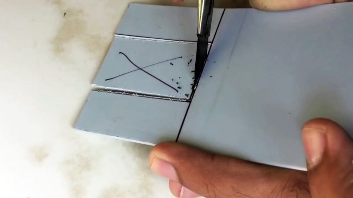 Как из ПВХ трубы сделать регулируемую подставку под телефон