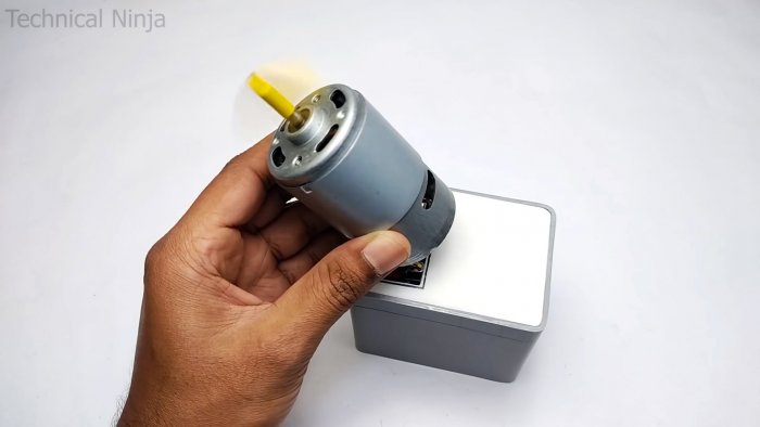 Как из батареи ноутбука и трубы ПВХ сделать аккумулятор 12 В Li-ion