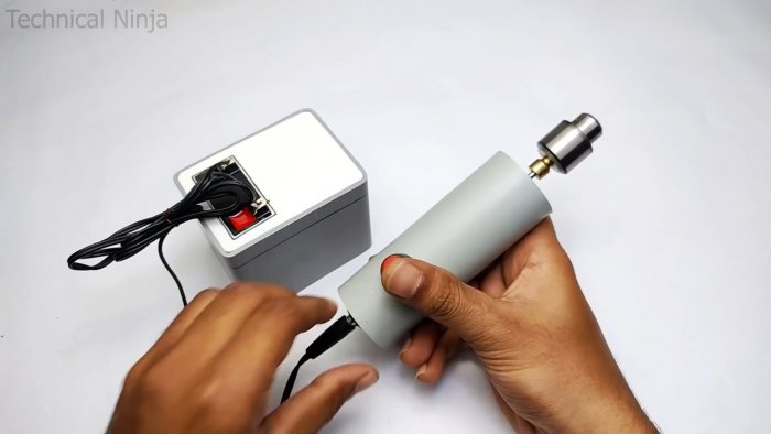 Как из батареи ноутбука и трубы ПВХ сделать аккумулятор 12 В Li-ion