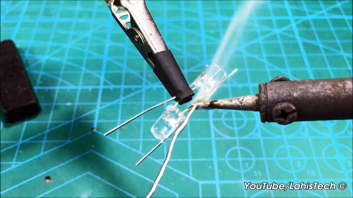 Тестер полярности из ручки