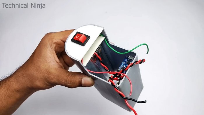 Как сделать аварийный аккумуляторный фонарь для любых ситуаций