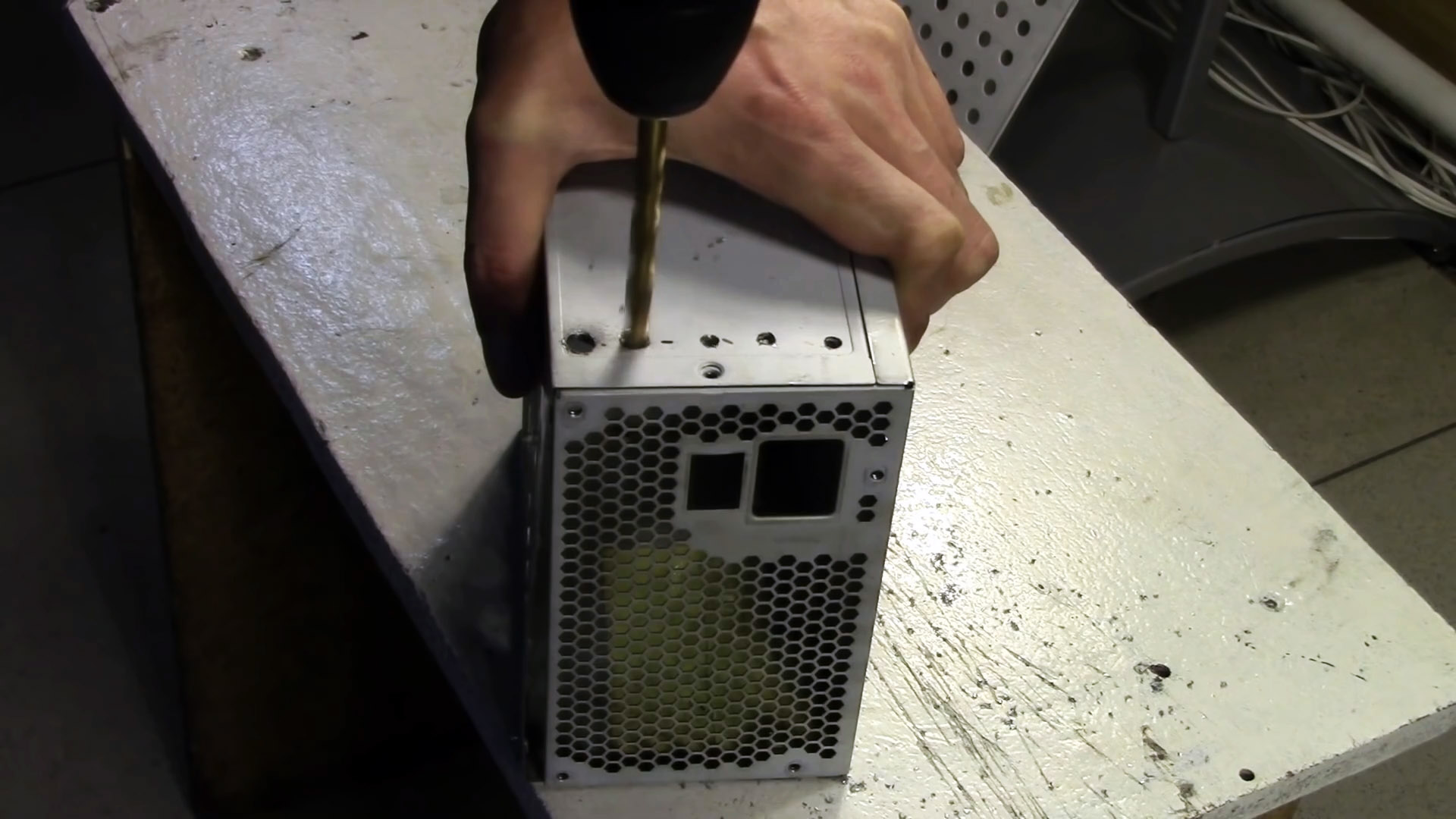 Печка щепочница из корпуса блока питания от компьютера
