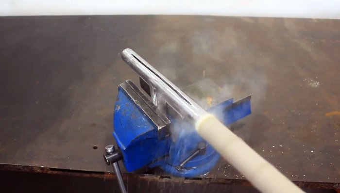 Как сделать приспособление для изготовления деревянных трубок с отверстием во всю длину