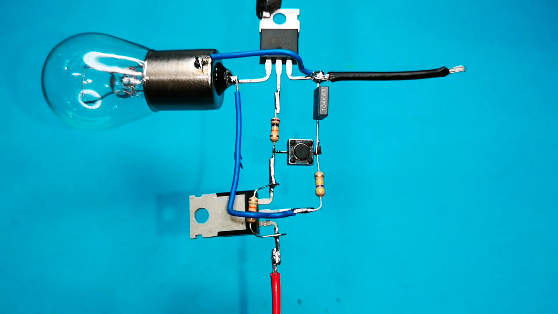 Транзисторный переключатель для управления мощной нагрузкой кнопкой без фиксации
