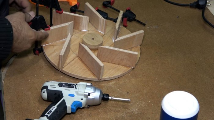 Как из дерева сделать производительный вентилятор для мастерской