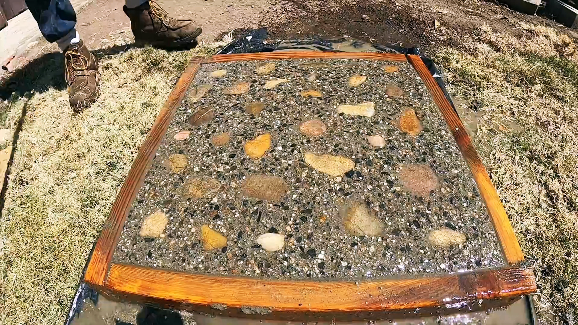 Как сделать бетонную тротуарную плитку для сада с видом брусчатки
