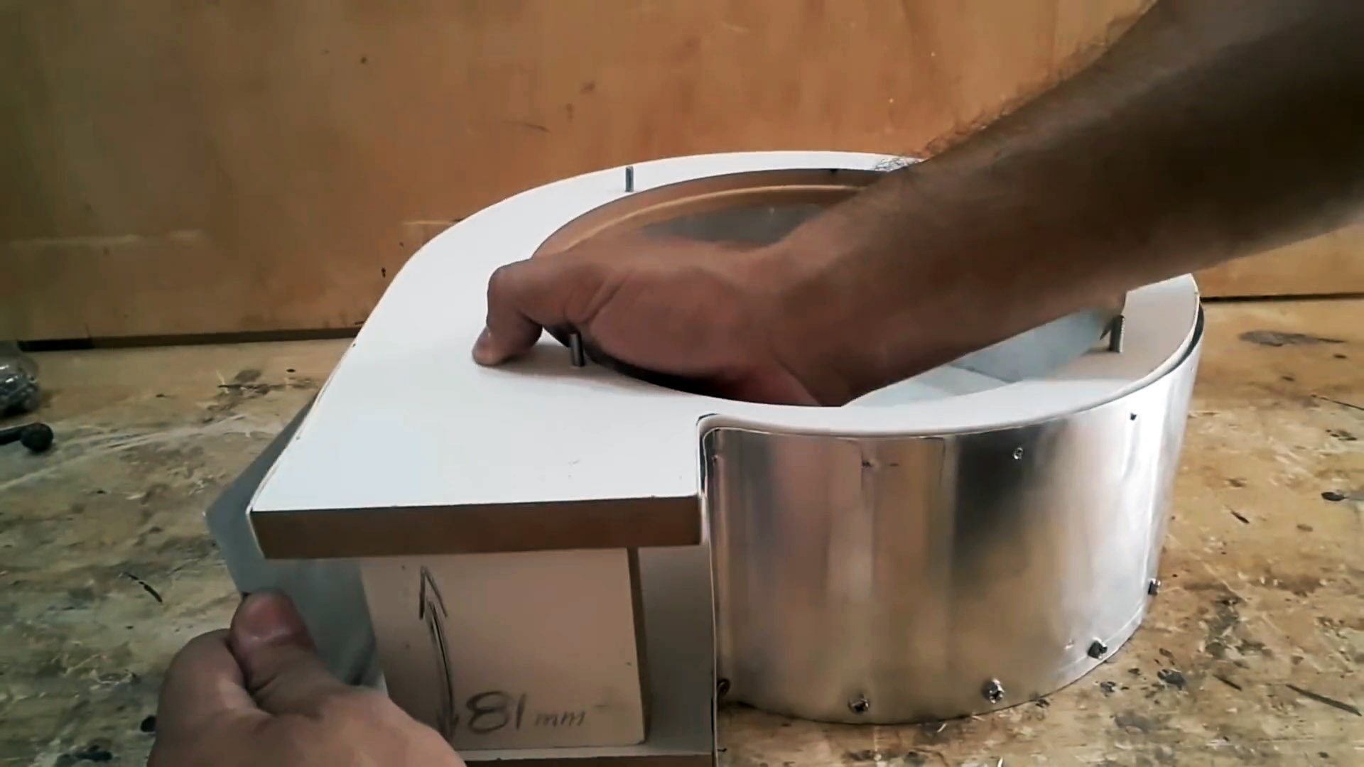 Как сделать радиальный вентилятор для вытяжки мастерской из фанеры и двигателя стиралки