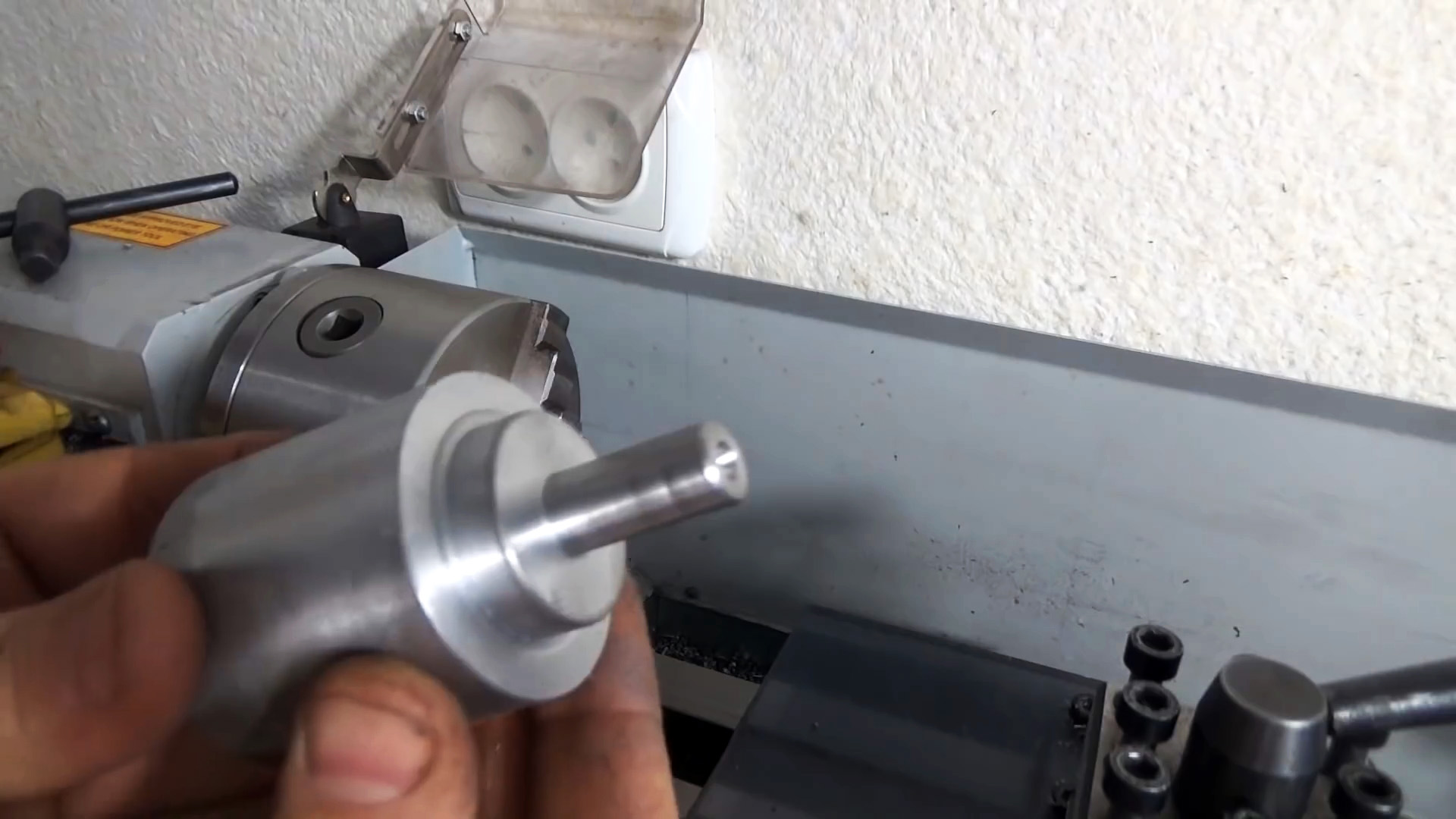 Как сделать заточной станок из двигателя старой стриалки