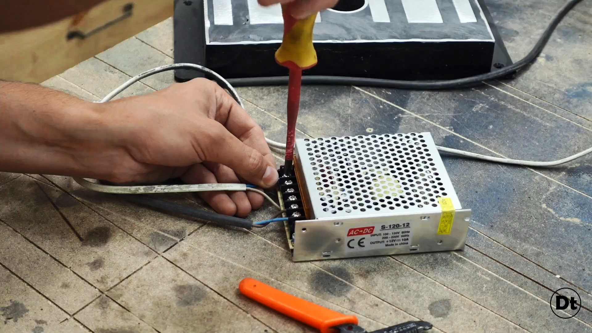 Как сделать электромагнитные тиски из микроволновки для мгновенной фиксации