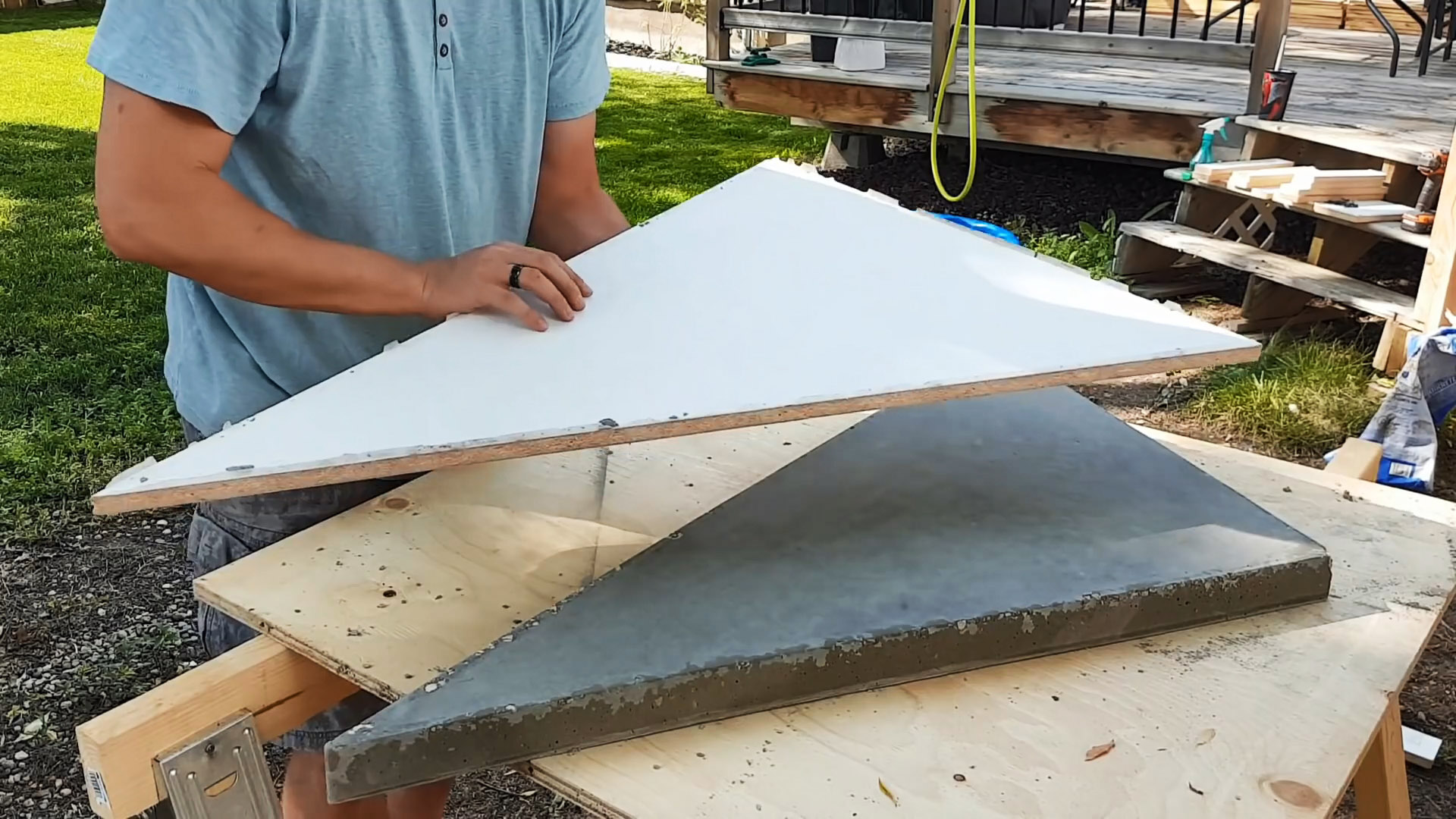 Как сделать форму и изготовить бетонную крупноформатную плитку быстро и качественно