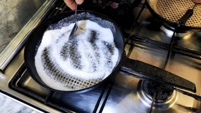 Как сделать чтобы к алюминиевой или чугунной сковородке ничего не прилипало