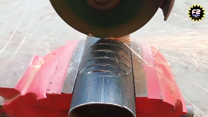 Врезка трубы в трубу как правильно разметить и вырезать зону стыковки без спец инструмента