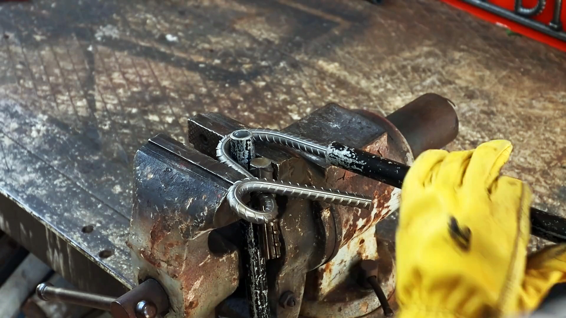 Как «завязать» стальную арматуру без нагрева в морской узел