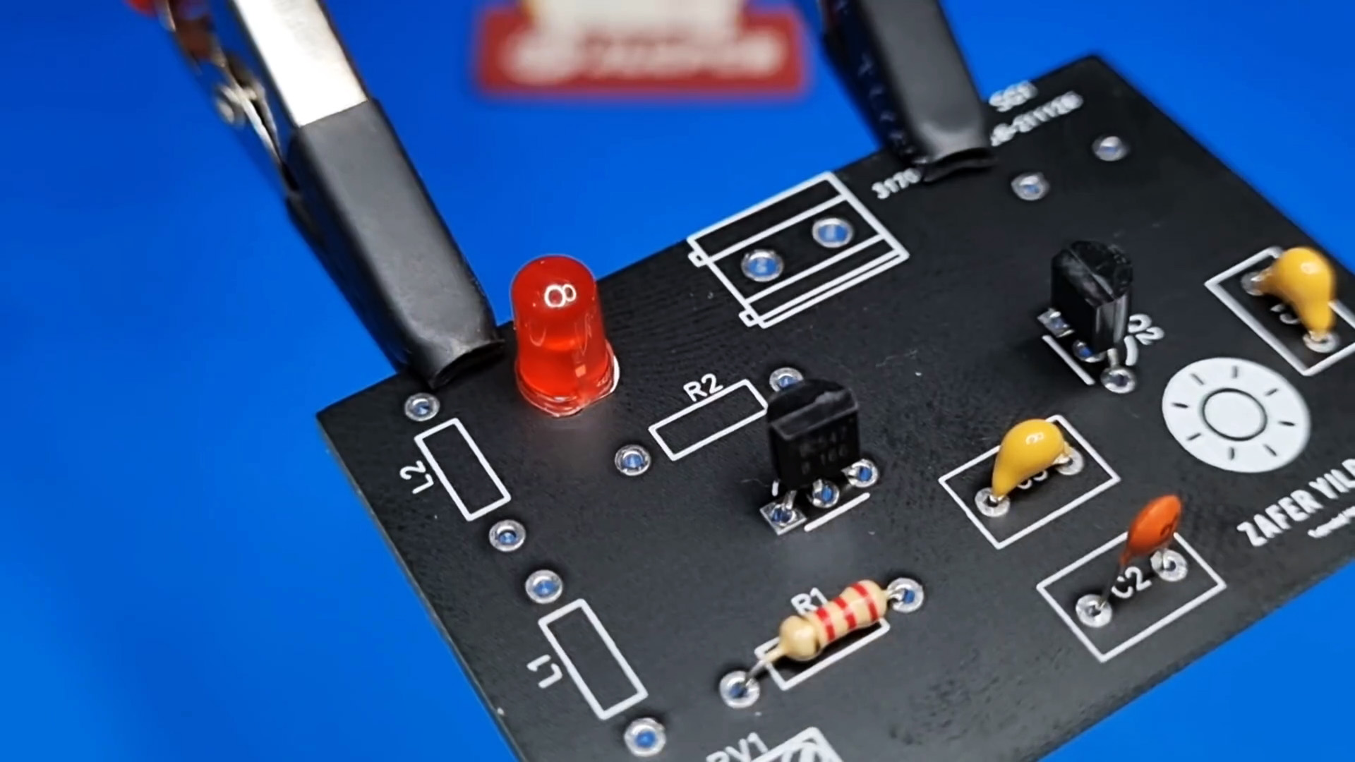 Как сделать простой и чувствительный металлоискатель на 2 транзисторах с элементарной настройкой