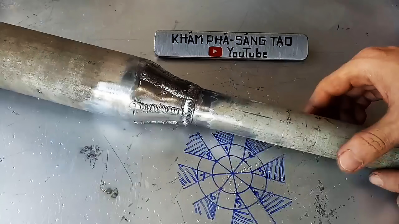 Как сварить две металлические трубы разного диаметра