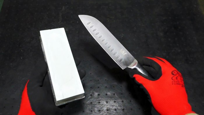 1 хитрость как облегчить заточку ножа до состояния бритвы с помощью точильного камня