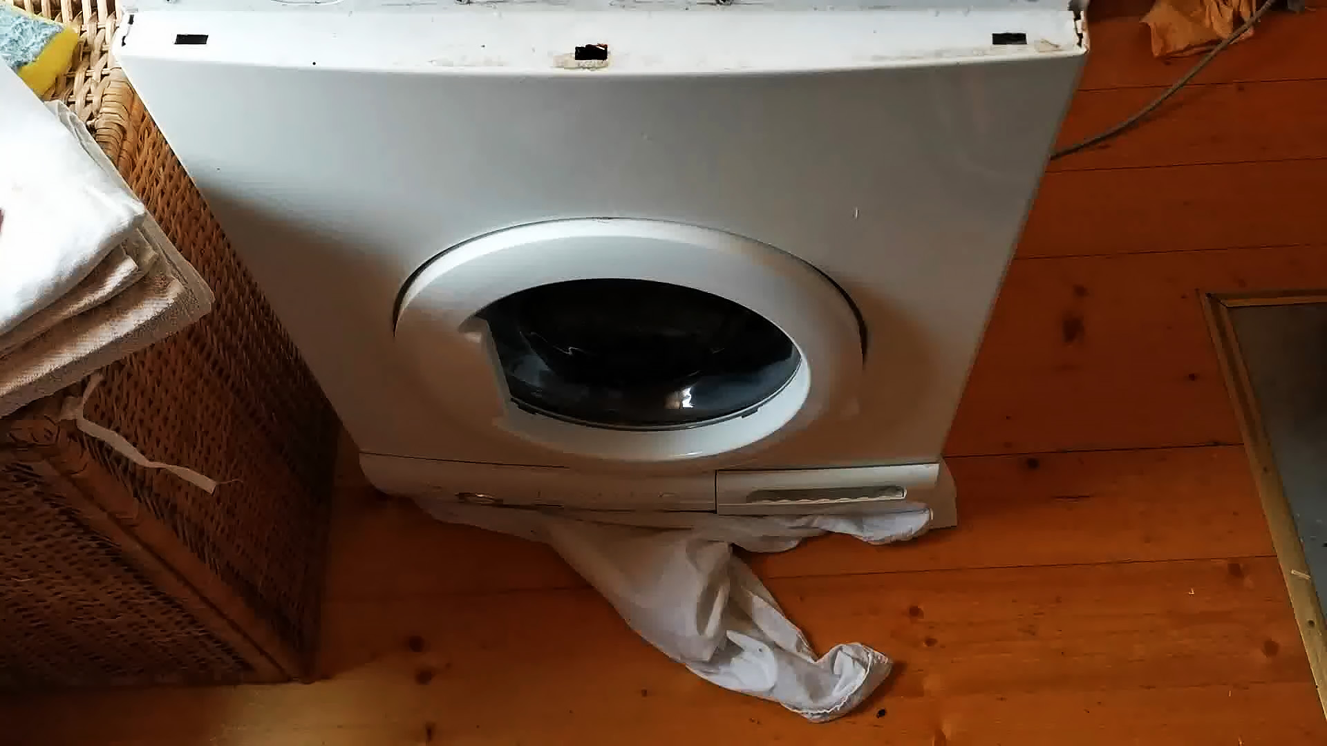Причины сильной вибрации стиральной машины