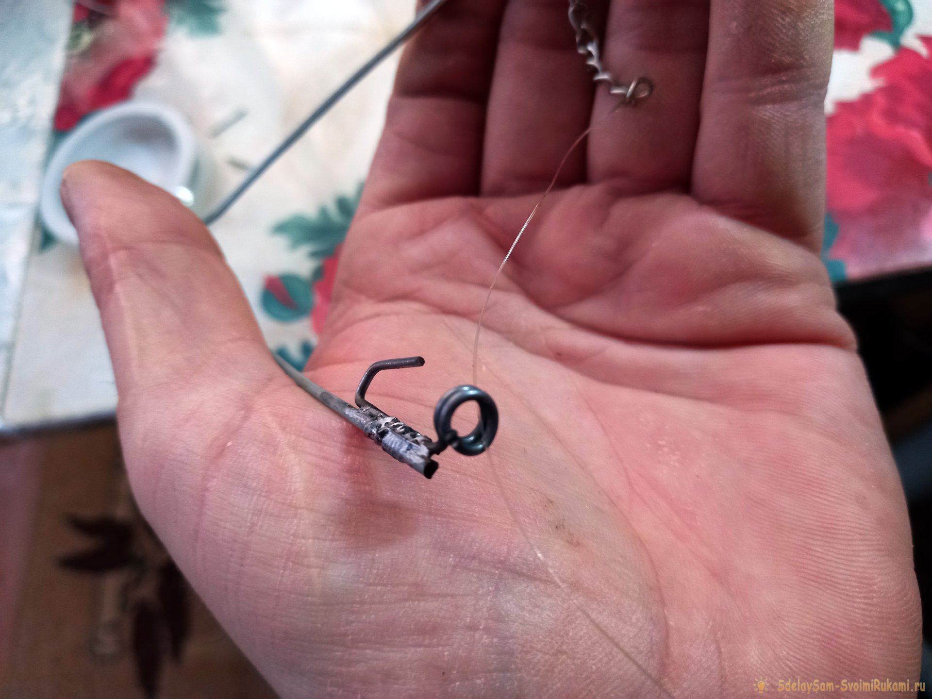 Как сделать самоподсекающее устройство для ловли рыбы на удочку