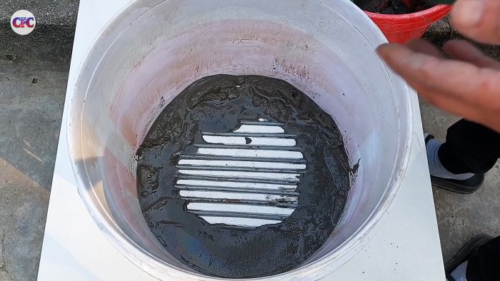 Как сделать бездымную печь из цемента и пары пластиковых вёдер
