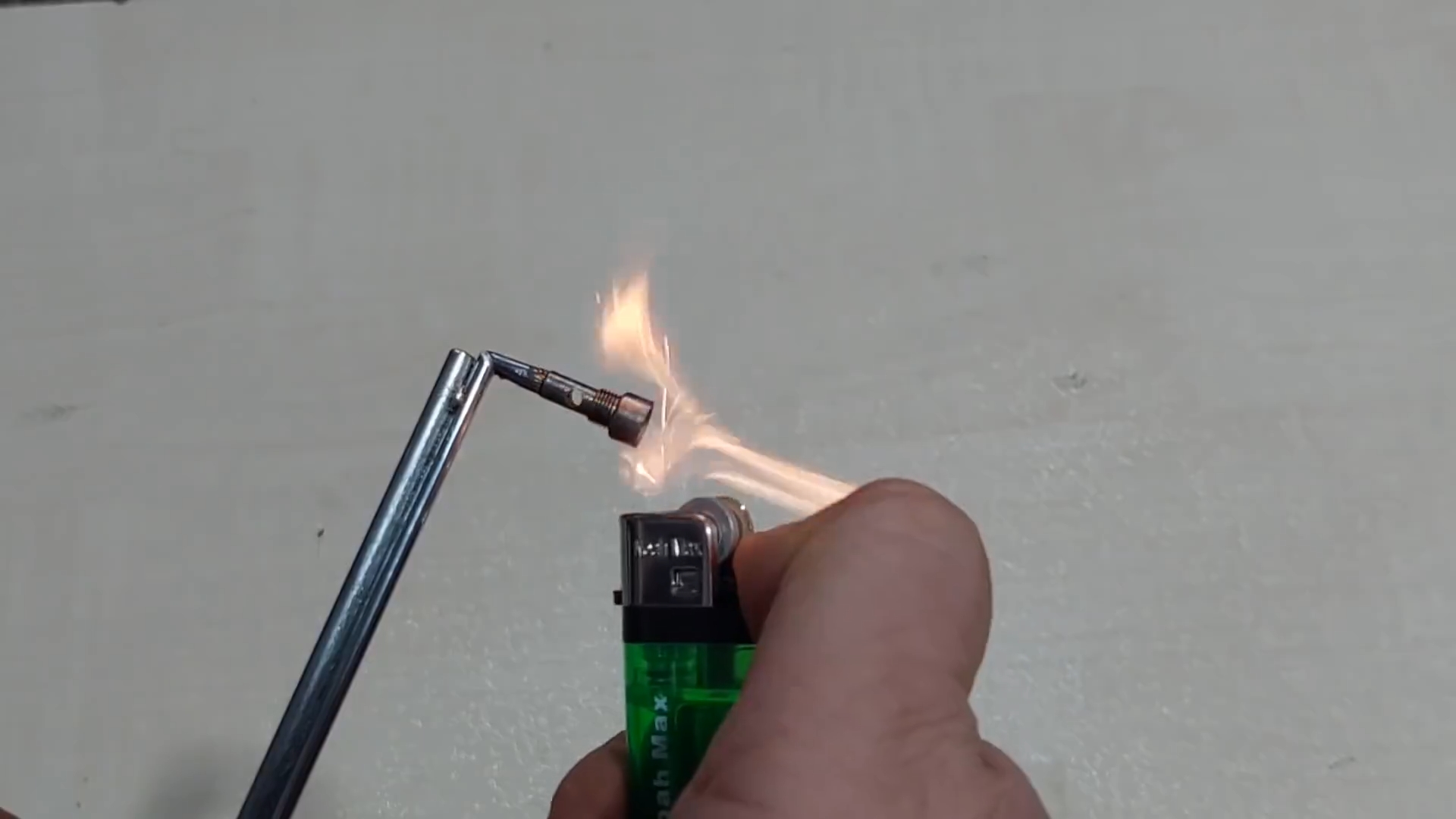 Как сделать горелку для пайки из обычной зажигалки