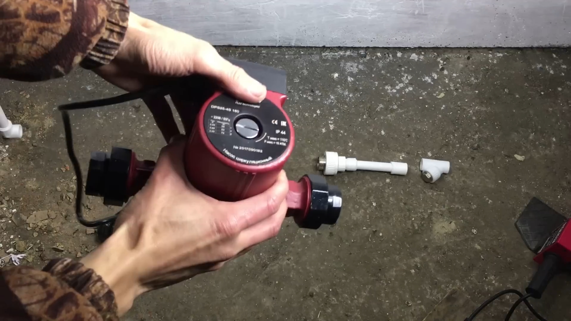 Как сделать теплообменник и увеличить КПД печи для обогрева гаража радиатором отопления