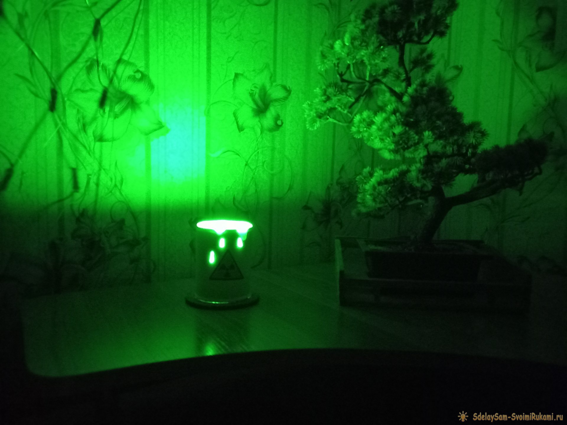 Как сделать обалденный светильник «Радиоактивная бочка»