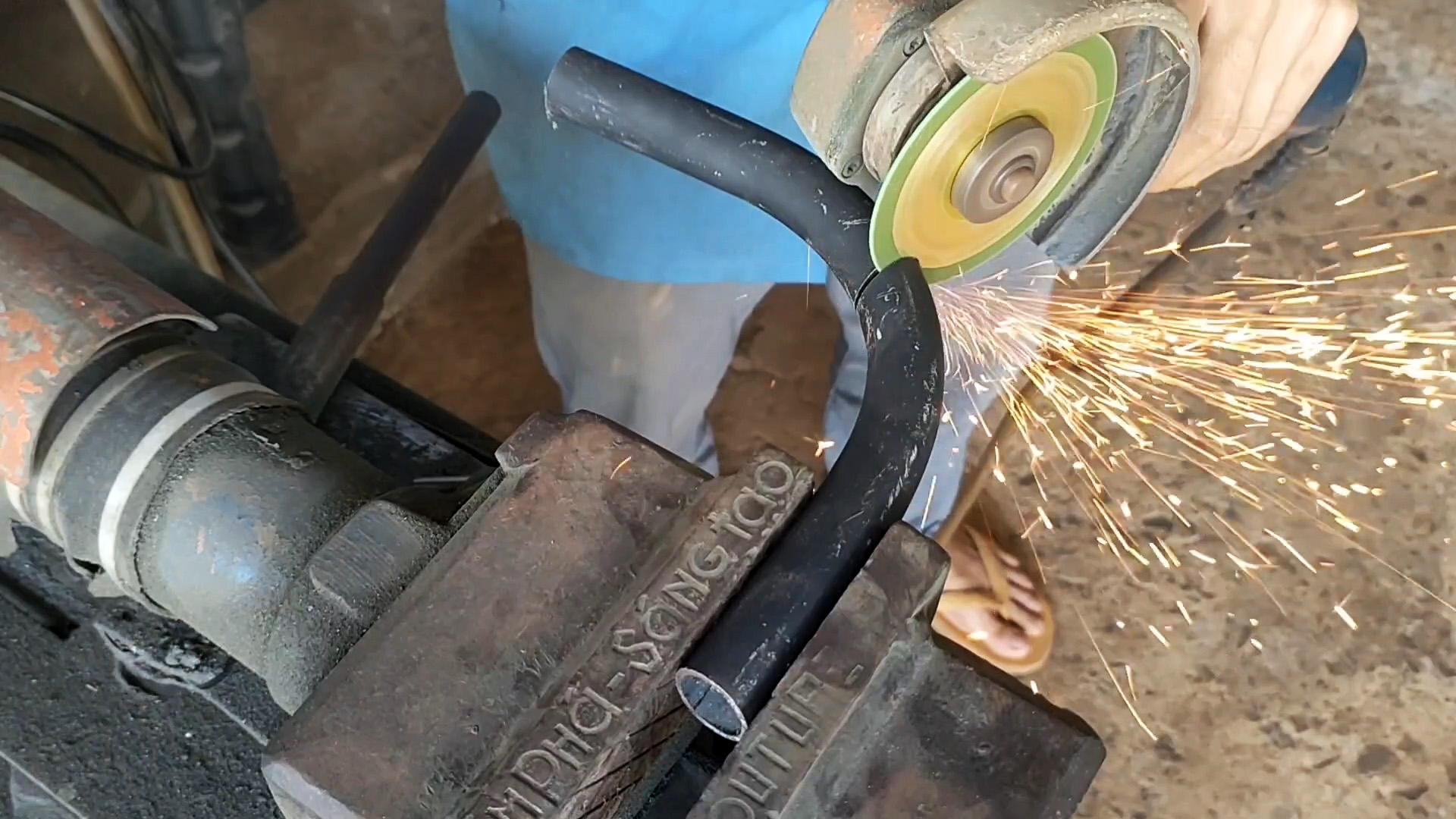Как из подшипников сделать ножницы для резки листового металла