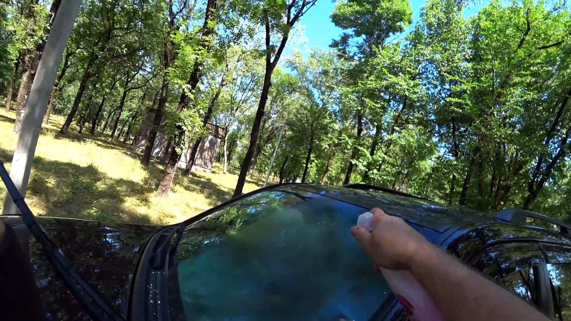 Копеечный способ сделать лобовое стекло автомобиля идеально прозрачным