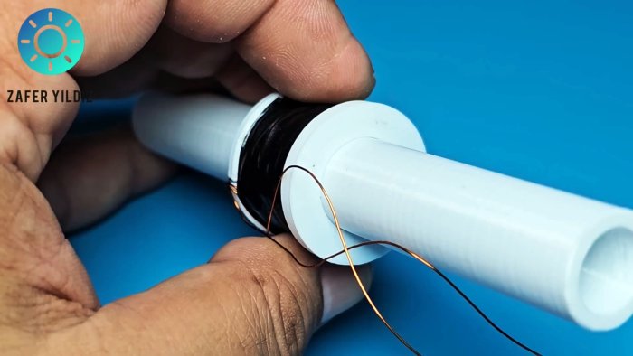 Как сделать фонарик без батареек