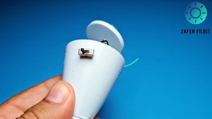 Как сделать фонарик без батареек