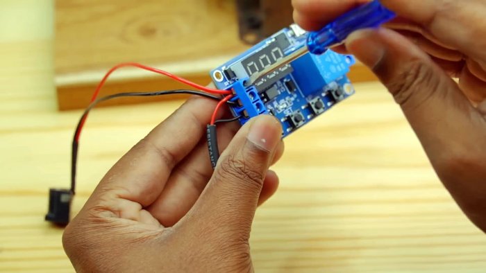 Неубиваемый и относительно простой аппарат для точечной сварки