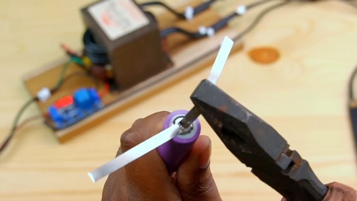 Неубиваемый и относительно простой аппарат для точечной сварки