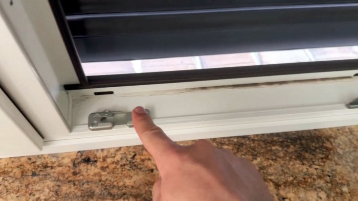 Ручка окна заедает или не закрывается Простое решение