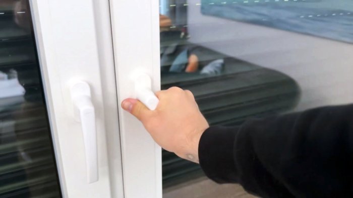 Ручка окна заедает или не закрывается Простое решение