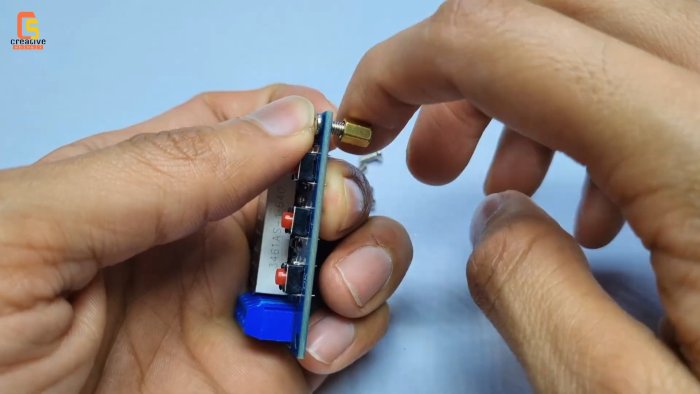 Измеритель емкости 18650 аккумуляторов на модуле