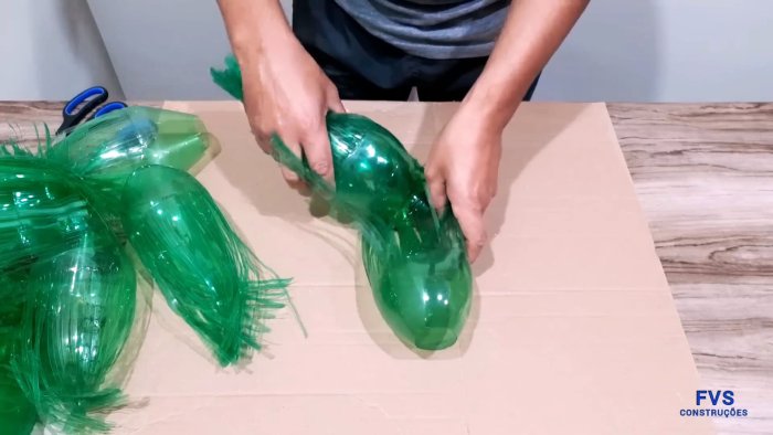 Как сделать метлу из ПЭТ бутылок