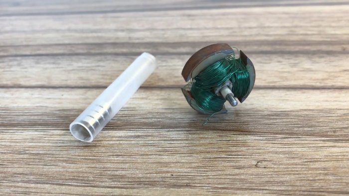 Пульт без батареек от энергии тряски