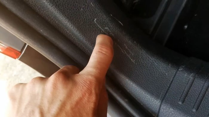 Как убрать царапины на пластике в автомобиле