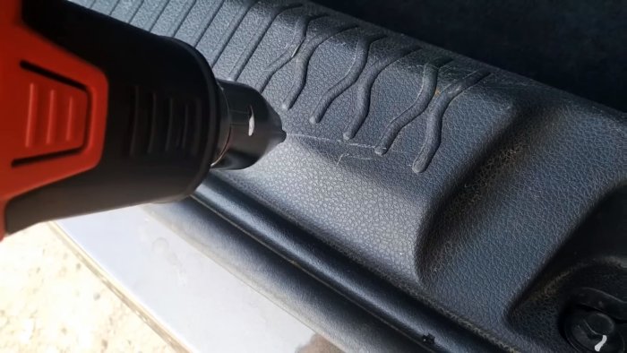 Как убрать царапины на пластике в автомобиле