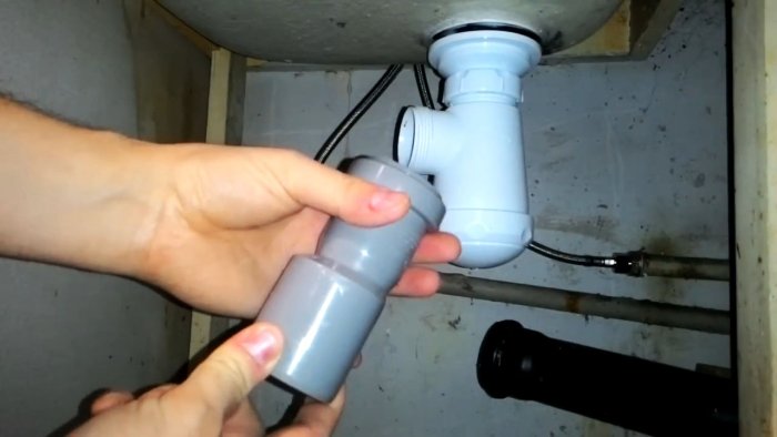 Как заменить гофру сифона на трубу