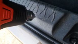 Как убрать царапины на пластике в автомобиле