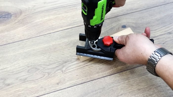 Как просверлить отверстие в болте точно по центру