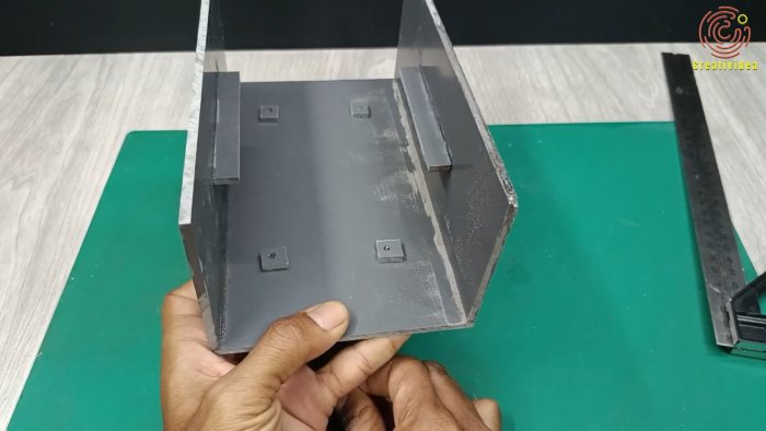 Универсальный зарядник для любых АКБ