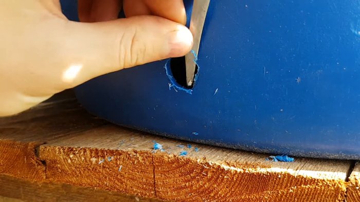 Как установить кран в бочку