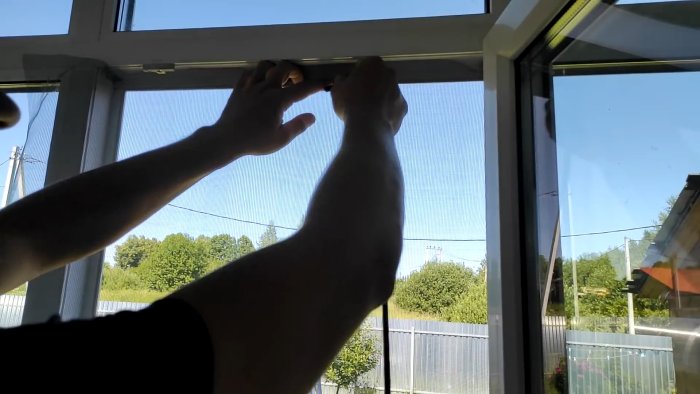 Москитная сетка своими руками установка без рамки и сверления окон